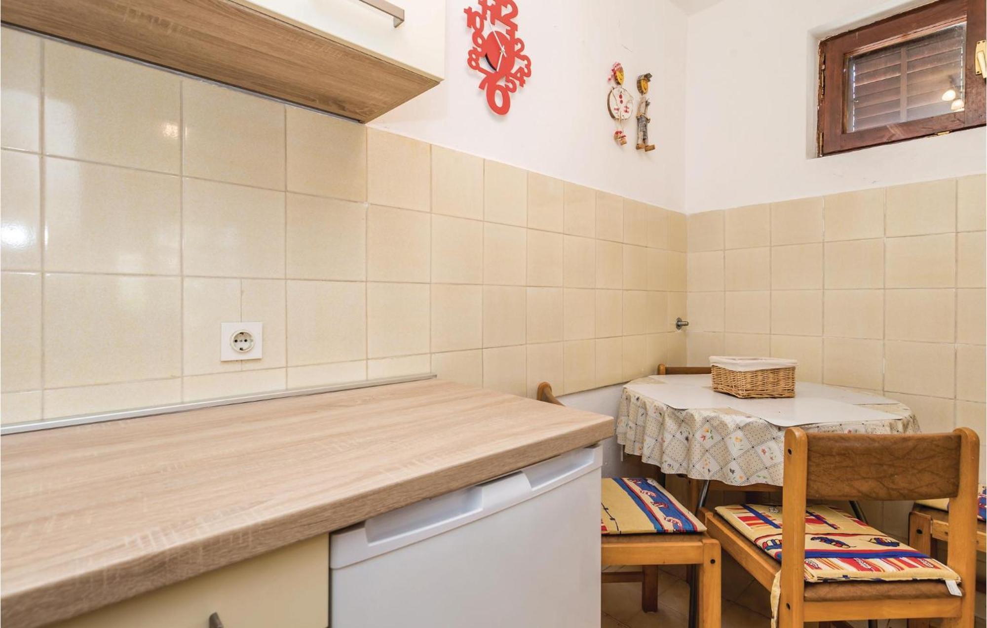 Stunning Apartment In Barbat-Rab With Wifi Barbat na Rabu Exterior foto